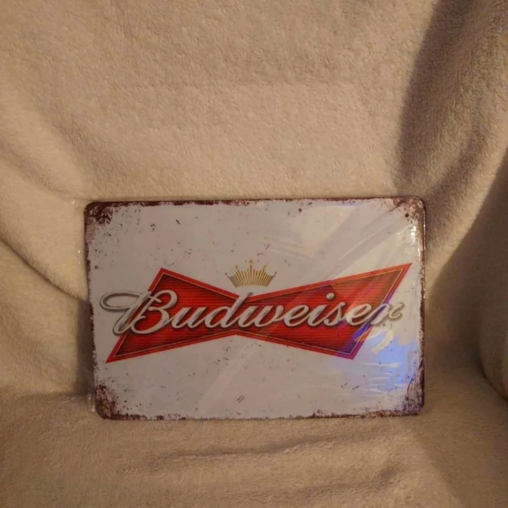 Beer tin sign
